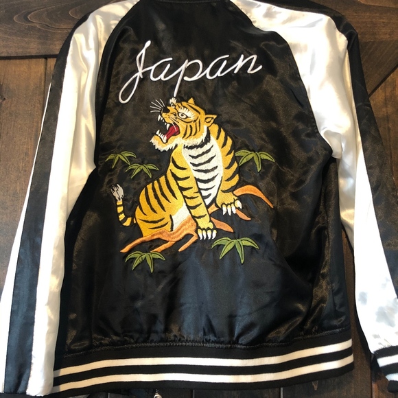 Jacket - Picture 4 of 6